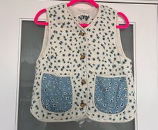 zara floral gilet