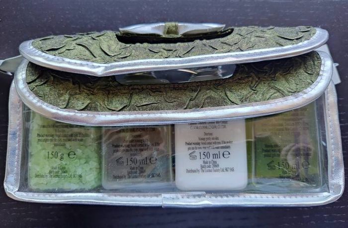 Unopened Nature Spa bath and beauty range Bamboo collection (unused Christmas present)
