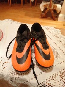 football boots size 2
