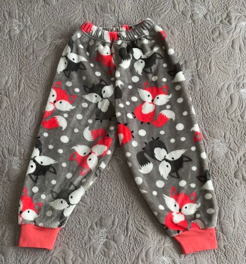 Girls pyjamas 2-3Y