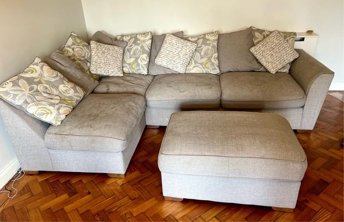 Corner Sofa | Footstool | Pillow Back