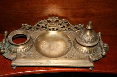 Brass inkwell (29cm x 12cm)