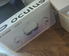 (Price Drop)Oculus quest 2