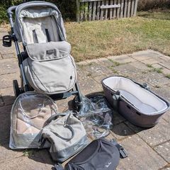 Silver Cross Pioneer buggy & accessories