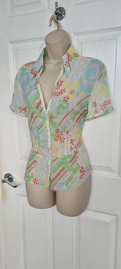 Very Pretty Colourful Short Sleeve Silk Shirt from Betty Barclay size 12