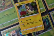 Morpeko ! Promo ! Holo ! Sword and Shield Era ! 2020 ! Pokemon Card !