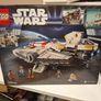 Lego Star Wars 75357 Image 2