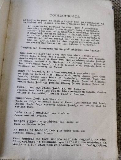 Filidheacht na nGaedheal Notai 1940 Irish Poetry Notes by Padraig O Canainn hardback in well used condition with all pages intact FREE STANDARD POSTAGE INCLUDED