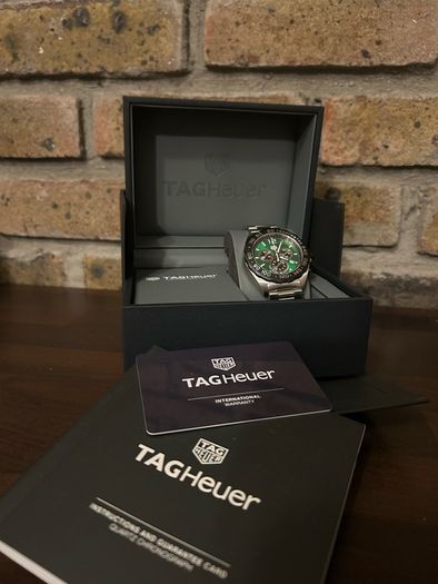 TAG Heuer Formula 1 Chronograph - Mens Wristwatch