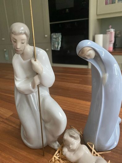Iladro Nativity Set - Highly collectible