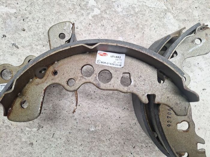 vitara brakes shoes