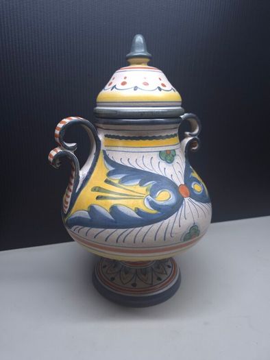 Vintage Grazia Deruta Italian Majolica Hand Painted Lidded Urn 25cm