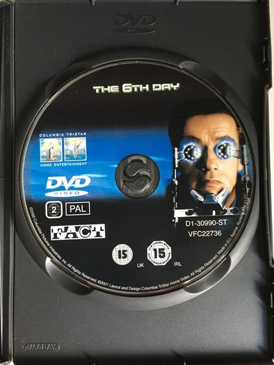 The 6th Day [2000] Arnold Schwarzenegger, Tony Goldwyn, Michael Rapaport, Michael Rooker, Sarah Wynter & Robert Duvall [Movie DVD]