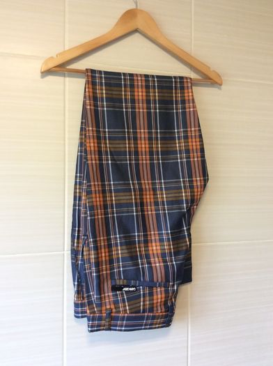 Galvin Greene. Mens Golf Trousers. As New. Retail At 149euro each. Selling 75euro Each.Waist 34. Inside Leg 32. Collect In Dublin Or Via Post.