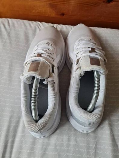 2020 nike downshifter 10 Size 6.5 eu 40 white In excellent condition