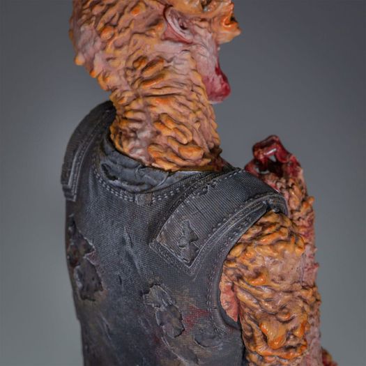 The Last of Us Part II  Dark Horse Collectibles Statues