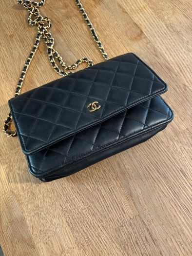 Chanel Wallet on Chain authentic