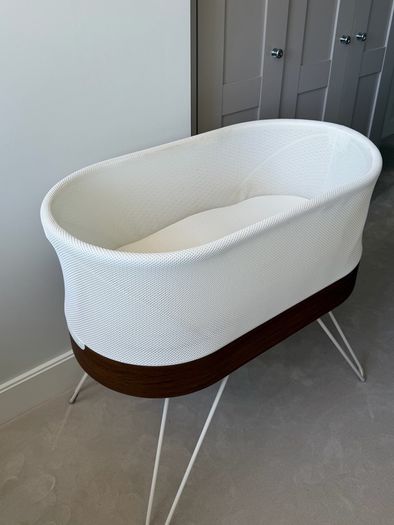 Snoo bassinet