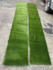 Artificial grass off cuts