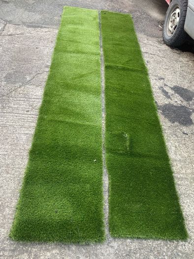 Artificial grass off cuts