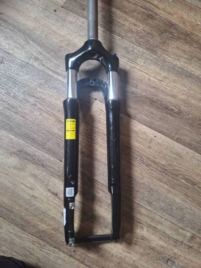 Hybrid front suspension
