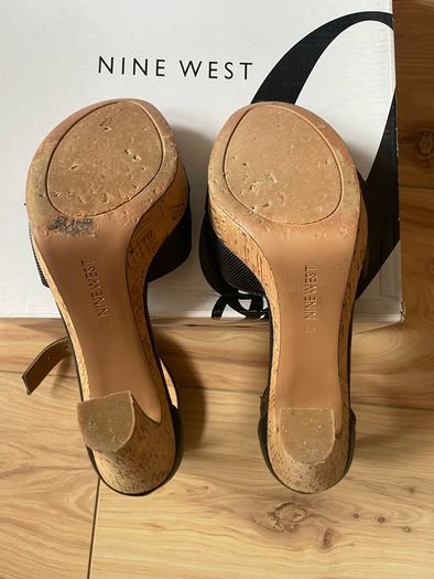 Nine West black strappy platform sandals
