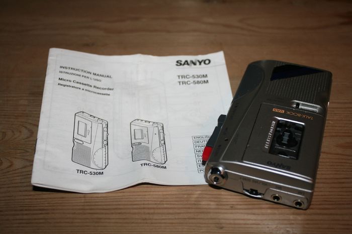 Sanyo TRC590M Dictation Machine - Micro-Cassette Recorder (TRC-590M) (in working order)