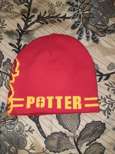 Harry Potter Gryffindor Reversible Beanie