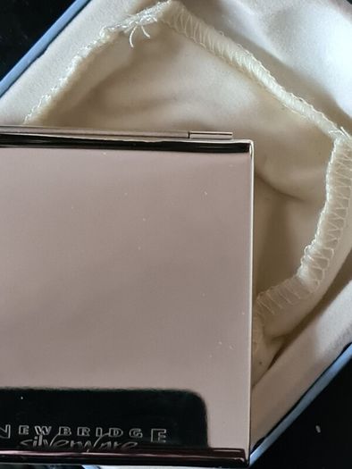 Newbridge compact mirror