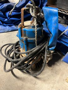 submersible pump