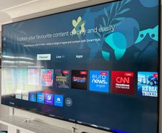 Samsung 75'inch smart tv ( Ultra HD )