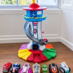PAW Patrol Lookout Tower Playset + 7 Vehicles