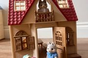 Sylvanian House &amp; Wolf Family
