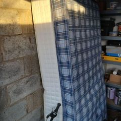 2 single mattresses
