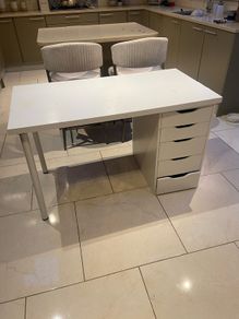 bedroom  drawer unit