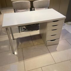 bedroom  drawer unit