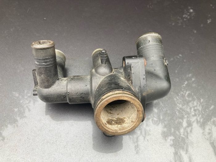 Ford Transit MK7 2.2 Turbo and Engine Parts Read Ad