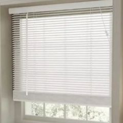 Venetian Blinds White