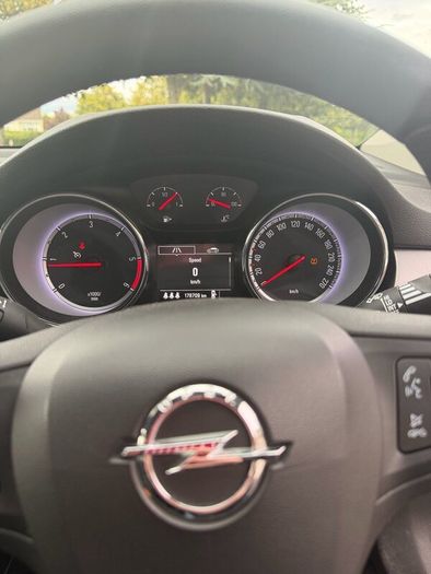 2016 Opel Astra 1.6 CDTi  1 Owner from New