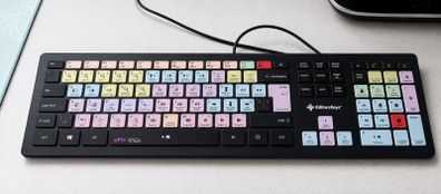 Logic, wireless and illuminated Keyboard, Avid Protools, as new.