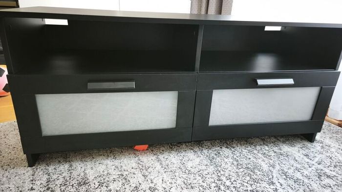 TV bench