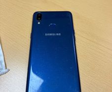 Samsung Galaxy A10s for sale incl phone cover