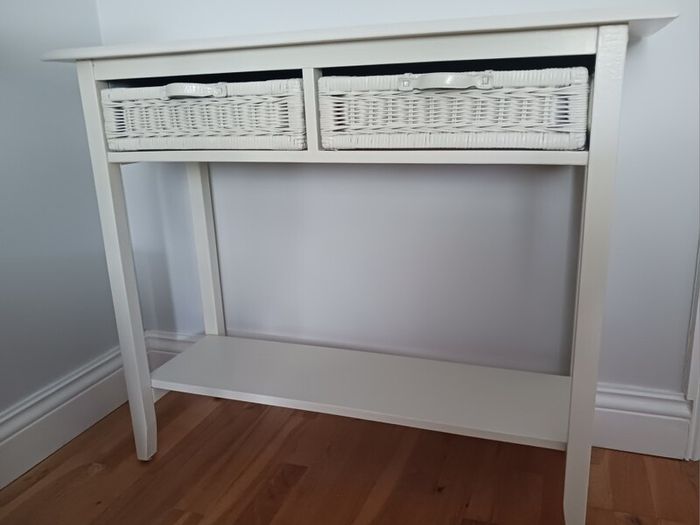 Hall table