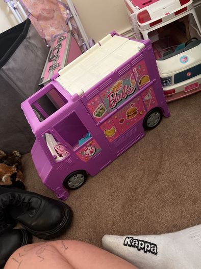 Barbie food truck and ambulance