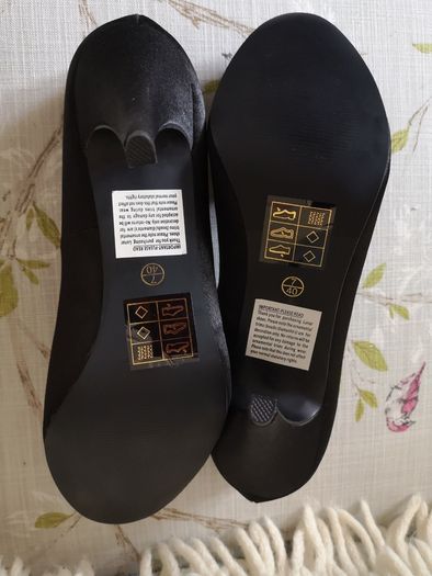 Lunar dressy black court shoes with matching bag, BNIB
