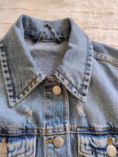 Unisex denim cotton distressed jacket in very good condition see last three photos for exact measurements FREE STANDARD POSTAGE INCLUDED