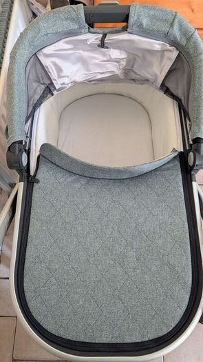 Uppababy Vista (Includes Bassinet, Rumble Seat & All Adapters)