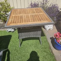 garden table
