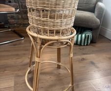 wicker plant pot