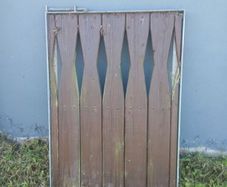 gate